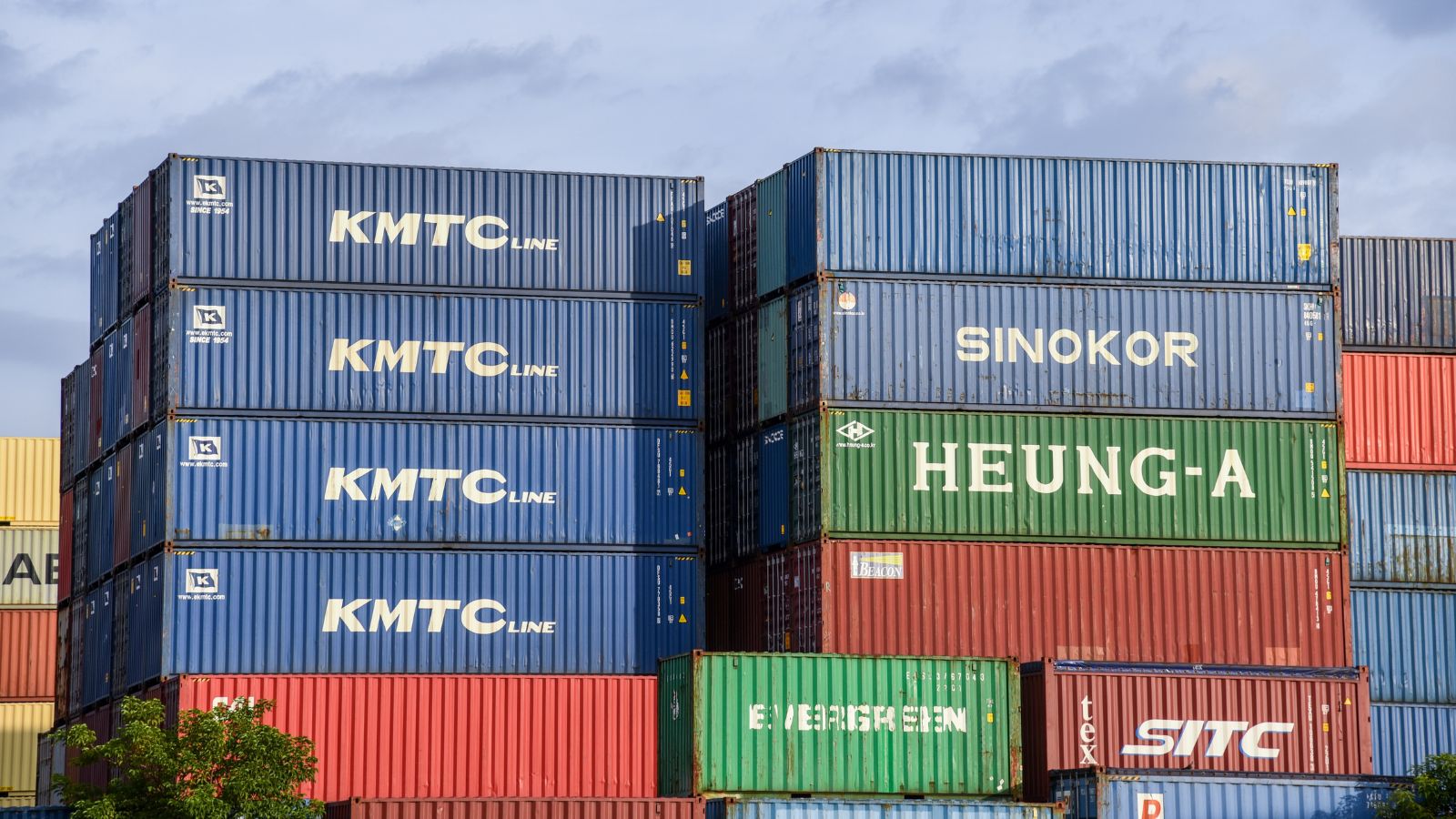 container inventory serving Lenexa KS distribution businesses